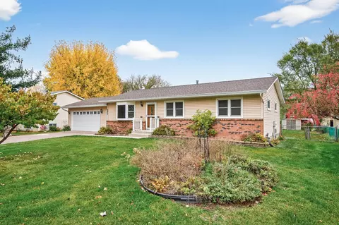 6558 Hokah Dr, Lino Lakes, MN 55014