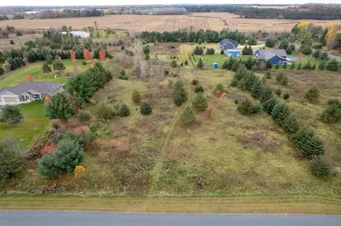 1269 202nd Ave, New Richmond, WI 54017
