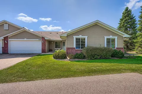 6080 Pond View Dr, Shorewood, MN 55331