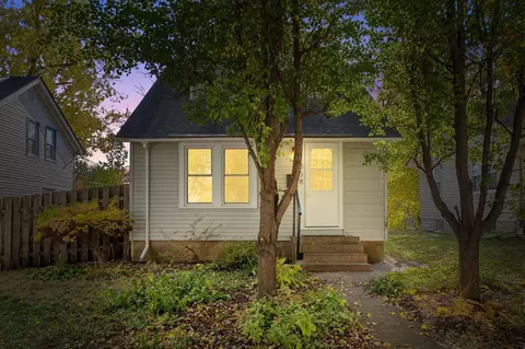 1058 Blair Ave, Saint Paul, MN 55104