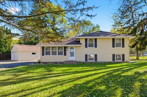 9548 Oliver Ave N, Brooklyn Park, MN 55444
