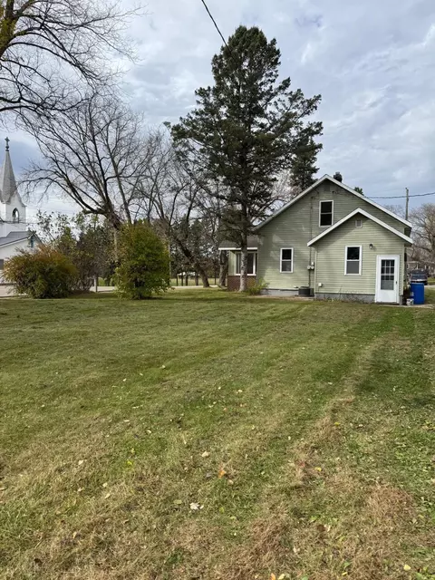 Exterior - 203 2nd Ave N, Dent, MN 56528 photo 2 of 3