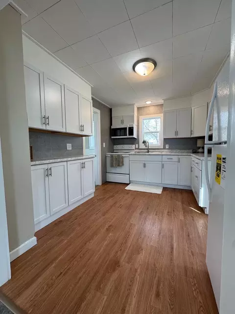 Kitchen - 203 2nd Ave N, Dent, MN 56528 photo 1 of 5