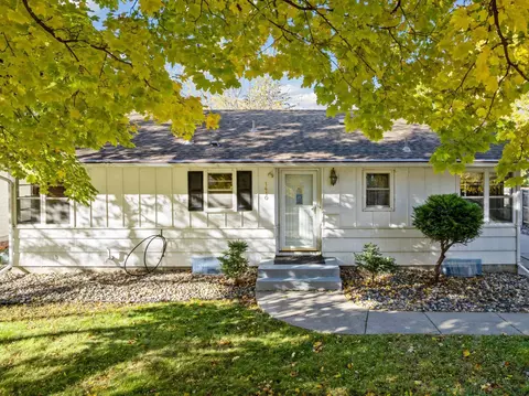 1410 Hillsboro Ave S, Saint Louis Park, MN 55426