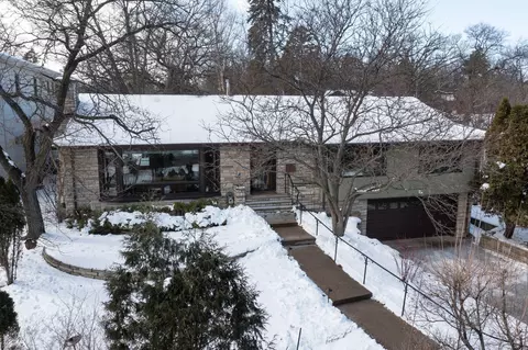 2210 Cedar Lake Pkwy, Minneapolis, MN 55416