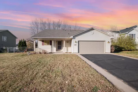 335 Bluestem Ave, Shakopee, MN 55379