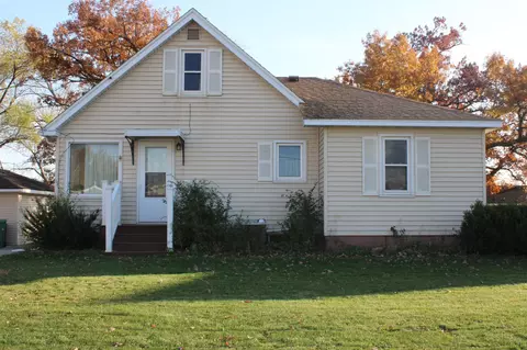 1802 10th Pl NE, Austin, MN 55912