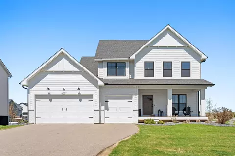 8027 180th St W, Lakeville, MN 55044