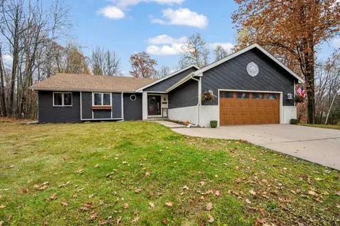 106 Reserve Dr, Grand Rapids, MN 55744