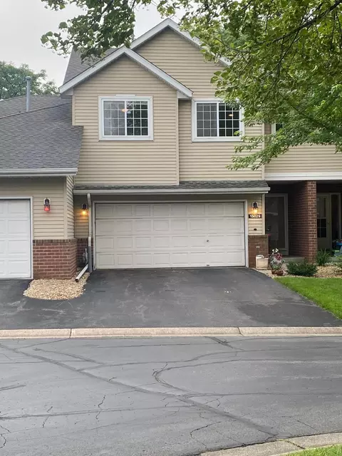 15029 December Way #1, Rosemount, MN 55068