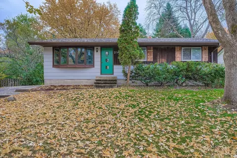 2741 Gresham Ave N, Oakdale, MN 55128