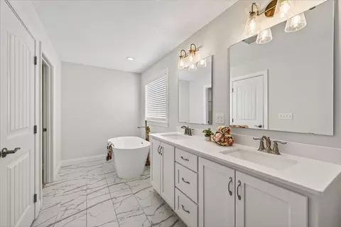 2804 Trinity Dr, Shakopee, MN 55379 photo 32