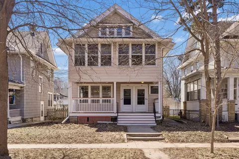 1746 Laurel Ave, Saint Paul, MN 55104