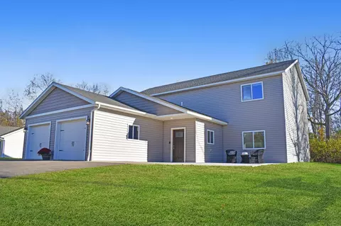 10 Deblock Dr, Crosby, MN 56441