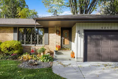 4217 Zealand Ave N, New Hope, MN 55428