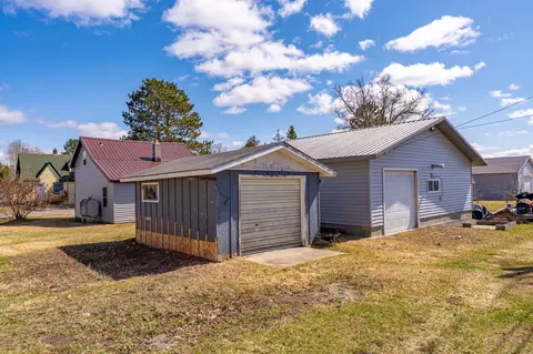Exterior - 25 4th Ave, Soudan, MN 55782 photo 7 of 8
