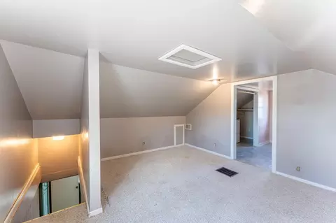 Bedroom - 25 4th Ave, Soudan, MN 55782 photo 2 of 3