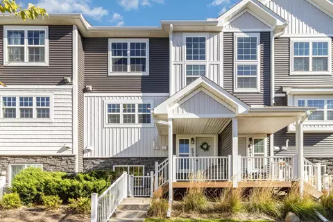 695 Eagle Ct, Lino Lakes, MN 55014