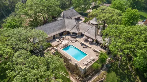 12535 Beach Cir, Eden Prairie, MN 55344