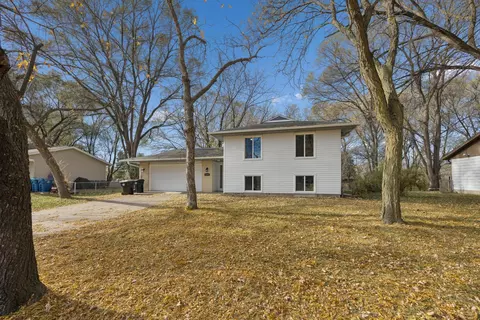 10648 Wren St NW, Coon Rapids, MN 55433