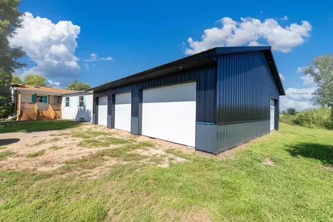 Exterior - 755 240th Ave SW, Appleton, MN 56208 photo 1 of 15