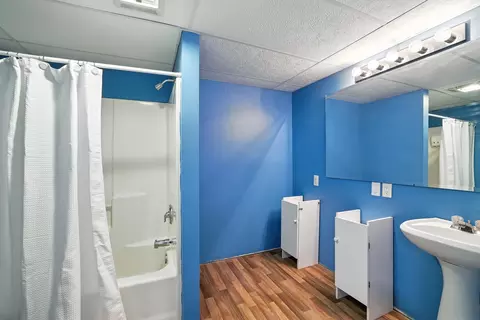 Bath - 755 240th Ave SW, Appleton, MN 56208 photo 3 of 3