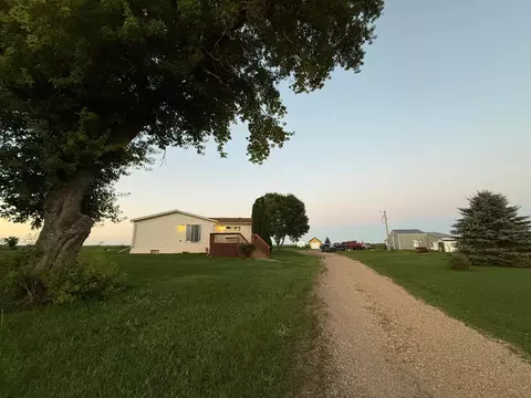 Exterior - 755 240th Ave SW, Appleton, MN 56208 photo 9 of 15
