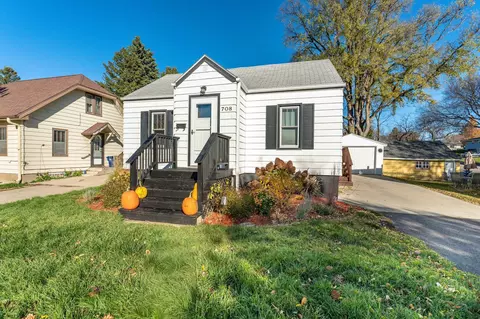 708 Spruce St, Fergus Falls, MN 56537