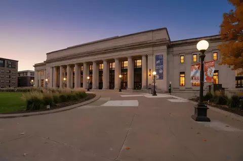 214 4th St E #226, Saint Paul, MN 55101