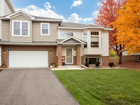 20159 Holister Ln, Lakeville, MN 55044