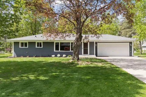 1615 Garland Ln N, Plymouth, MN 55447