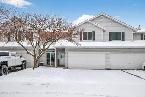 2074 Parkway Ave, Shakopee, MN 55379