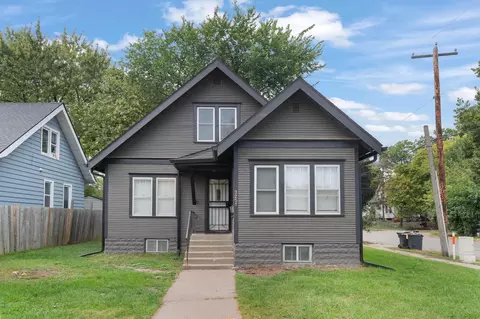 3251 Fremont Ave N, Minneapolis, MN 55412