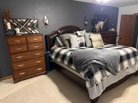 Bedroom - 537 Cedar Ave, Westbrook, MN 56183 photo 2 of 4