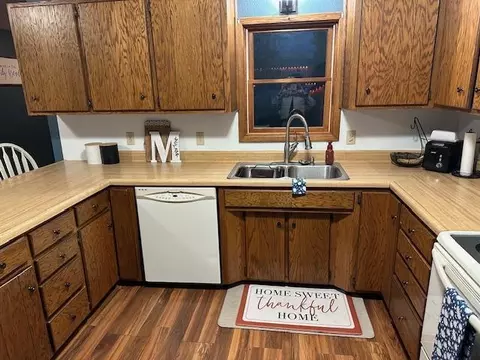 Kitchen - 537 Cedar Ave, Westbrook, MN 56183 photo 1 of 2
