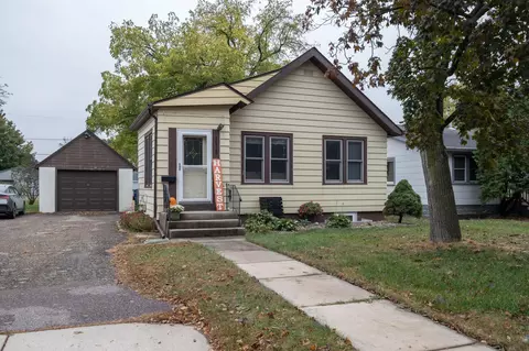 215 Belle Ave, Mankato, MN 56001