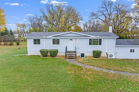230 N Augusta Ct, Mankato, MN 56001