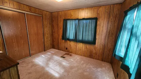 Bedroom - 512 2nd St W, Jasper, MN 56144 photo 3 of 4