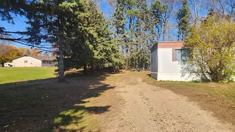 Exterior - 512 2nd St W, Jasper, MN 56144 photo 3 of 6