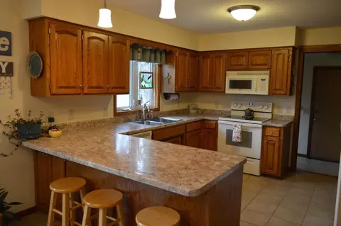 816 Clark Pl, Saint Cloud, MN 56301 photo 4