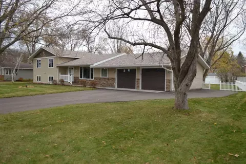 816 Clark Pl, Saint Cloud, MN 56301 photo 2