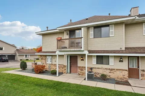 7536 Vinewood Ct, Maple Grove, MN 55311