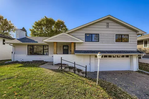 4909 Trillium Ln, Edina, MN 55435