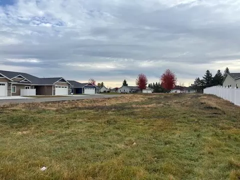 682-688 Voyager Dr, Alexandria, MN 56308