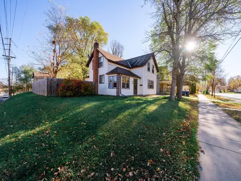 426 8th Ave N, Saint Cloud, MN 56303