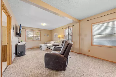 Living - 1269 River Rd, Windom, MN 56101 photo 1 of 3
