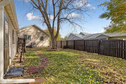 Exterior - 1269 River Rd, Windom, MN 56101 photo 7 of 9