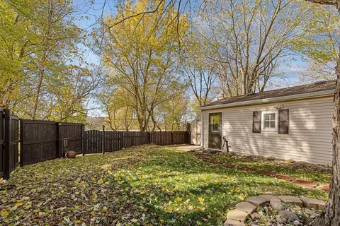 Exterior - 1269 River Rd, Windom, MN 56101 photo 6 of 9