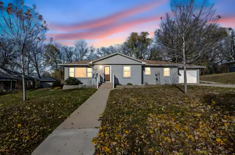 110 Circle Dr, Jackson, MN 56143