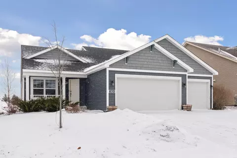 13824 Anderson Dr, Rosemount, MN 55068